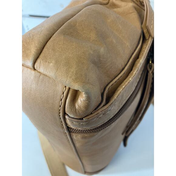 FOSSIL LARGE BROWN SMOOTH GENUINE LEATHER CROSSBODY BAG - Picture 6 of 16